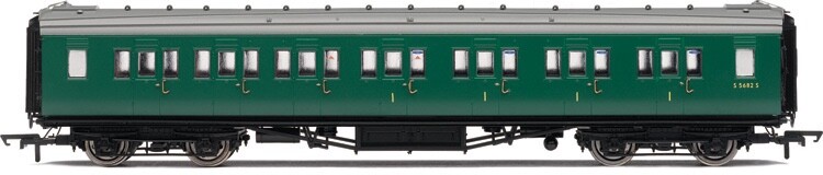 00 Gauge Hornby R4304C BR Green Maunsell Composite Class Coach S5646S BNMIB