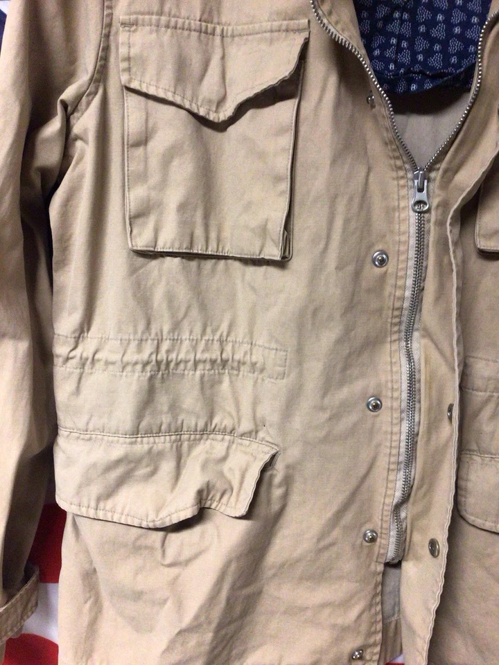 Farah Field Utility Style Jacket. Size Medium.  Adult.  Beige/ Tan. - Image 3 of 4