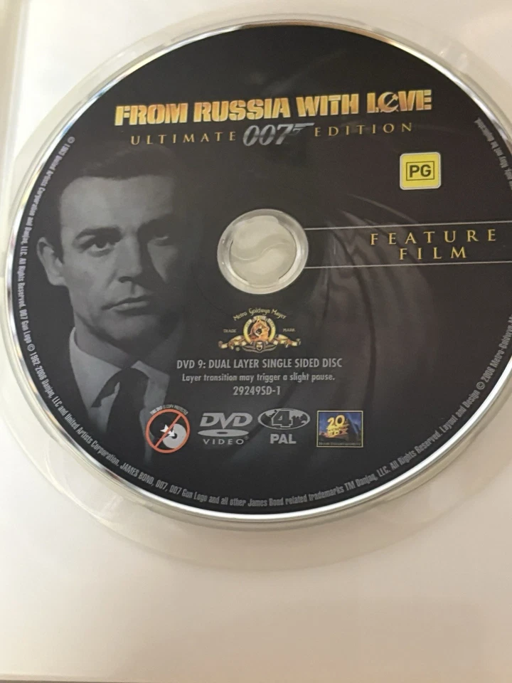 From Russia With Love Ultimate Edition 2 Disc Like New - image 4 of 4