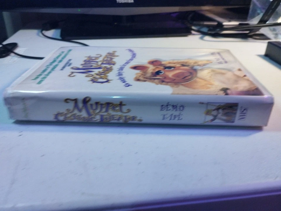 Jim Henson's Muppet Classic Theater 1994 VHS Screener Demo Tape - Image 3 of 4