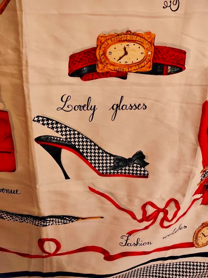 Luxury Silk Fabric Fifth Avenue Shopping Bags/ Watches/Handgags Sqare Scarf - Image 2 of 4