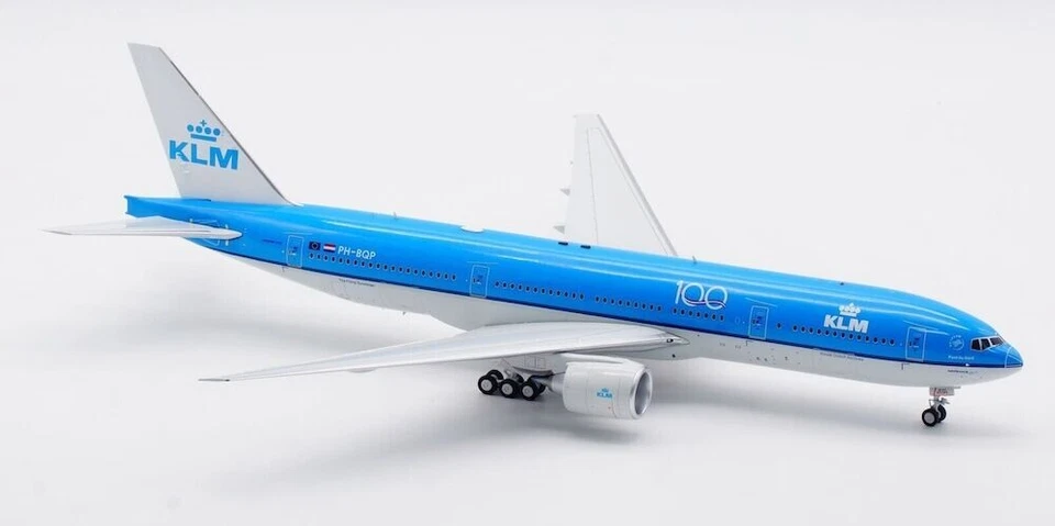1:200 IF200 KLM - Boeing 777-206/ER PH-BQP con soporte Foto 2 de 4