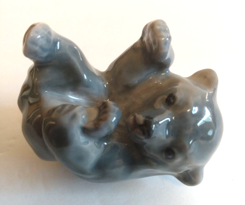 Royal Copenhagen Porcelain Figurine Gray Bear Cub Playing #1124 Denmrk - Picture 8 of 8