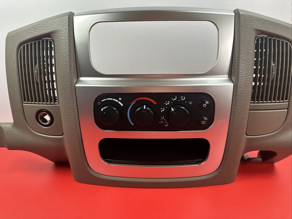 2002-2005 Dodge Ram 1500 & 03-05 2500 3500 Dash Radio Bezel AC Vents Panel Trim — 第 3/4 张图片