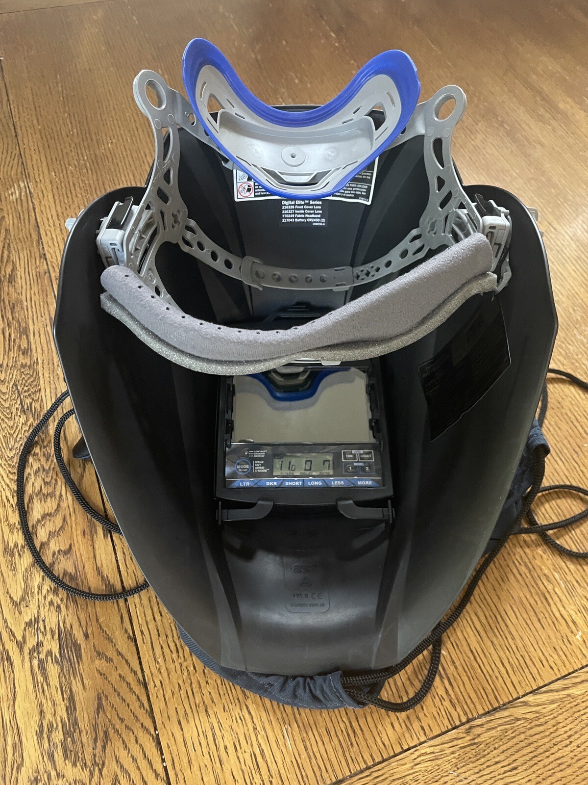 Miller 281010 Digital Elite Welding Helmet with ClearLight Lens, Blue Rage II