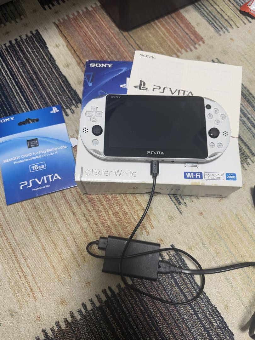 PSVITA Ps Vita Glacier White Wi-Fi 16Gb Memory Card Included Japan 