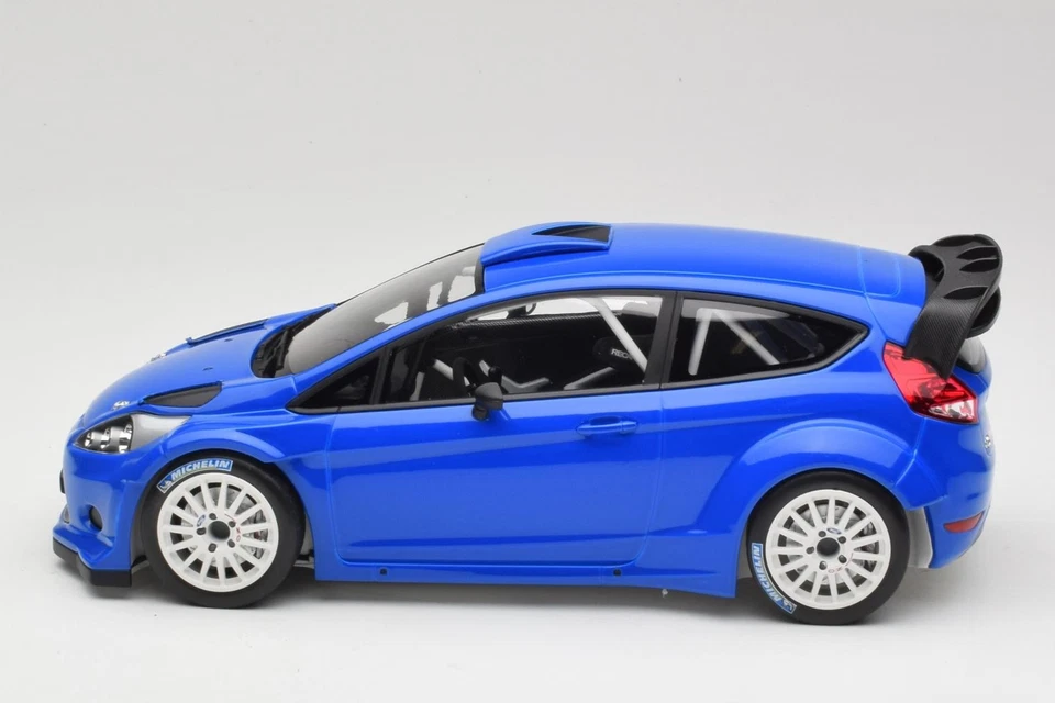 151110891 Ford Fiesta RS WRC Street MK7 azul Minichamps 1/18 Foto 3 de 4