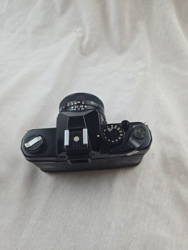 Yashica FX-3 Super W/ ML 50MM 1:1.9 Lens | Untested - Picture 4 of 5