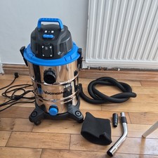 Industrial Power 30 Wet & Dry Vacuum - 1500W with Power Tool Socket & Drainage