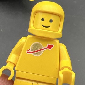 VINTAGE LEGO SPACE 1558 MOBILE COMMAND TRAILER PARTS COMPLETE w MANUAL