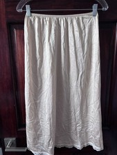 Vintage Warner  s Nylon Nude Half Slip 55300 Size Medium 29  Length