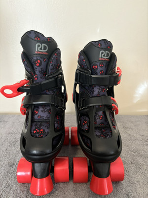 Roller Derby Brand Roller Boy's 12-2 Red Black, Skull 
