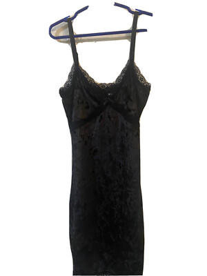 h&m divided velvet dress