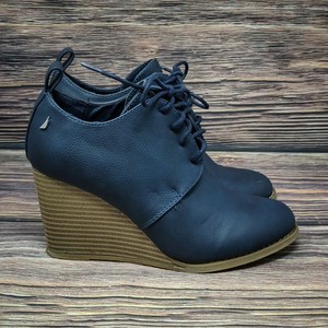 navy blue wedge booties
