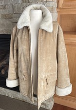 Gallery Shell:100%genuine Leather Women’s Size M super Soft Winter Coat