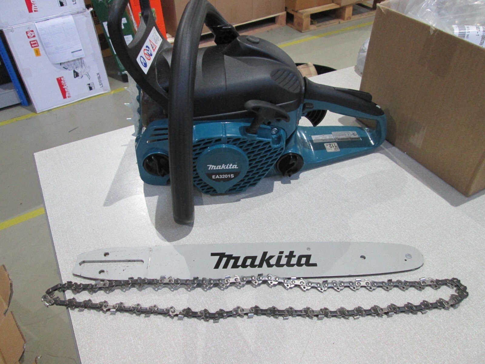 Makita electric chainsaw EA3201S eBay
