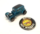 Hot Wheels Redline 1969 Classic ‘32 Ford Vicky With Collectors Button