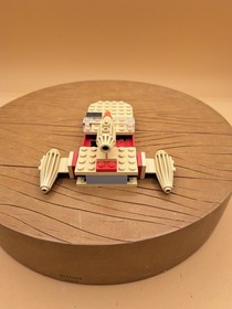 LEGO Star Wars: Landspeeder (7110)