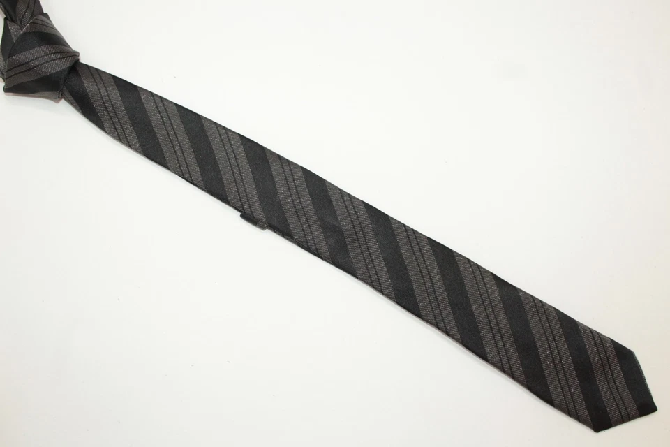 Corbata PAL ZILERI 90% seda hecha en Italia F84284 Foto 2 de 4