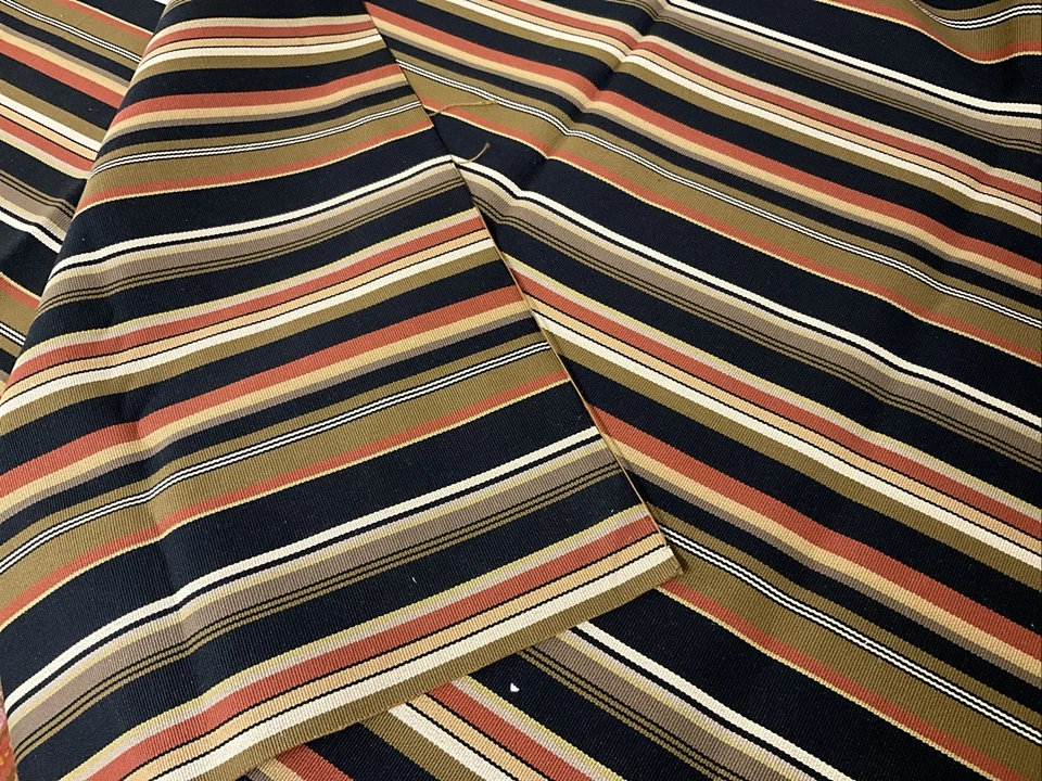 Remanente de tela de diseñador marrón rojo negro rayas ver fotos para medidas Foto 3 de 4