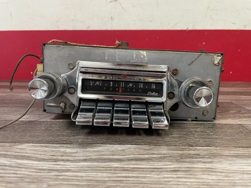 ORIGINAL 1962 PONTIAC DELCO WONDER BAR RADIO WITH KNOBS 725