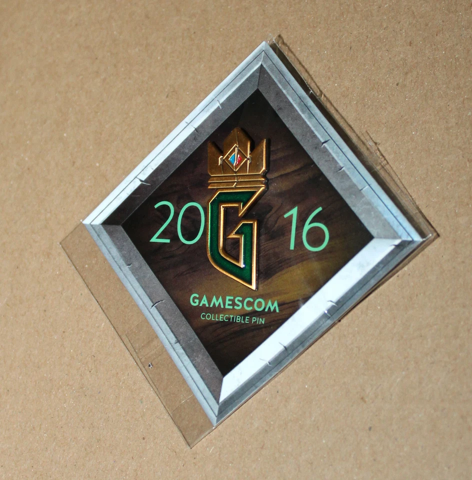 Gwent The Witcher 3 Deck Cards Game Collectible Pin & Lanyard Gamescom 2016  - Image 2 of 4