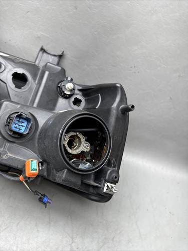 2007-2014 LINCOLN NAVIGATOR HEADLIGHT XENON RIGHT OEM Damaged❗️As is - Picture 22 of 24
