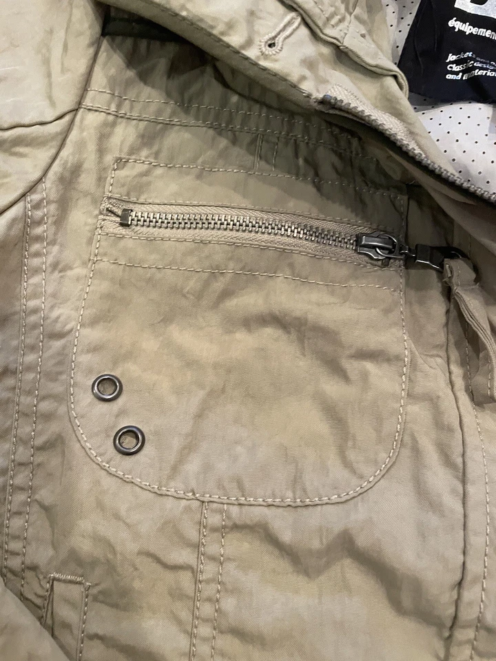 NWT G.E.T Khaki Woman’s Performance Nylon Rain Coat Size S/M Msrp$156 - Image 4 of 4