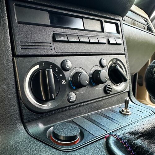 BMW E36 HVAC Square Adapter | Double Din Head Unit Bezel | Analog or Digital - 第 1/8 張圖片