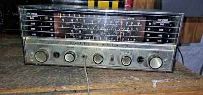 Hallicrafters S-120 Ham AM/FM Radio 4-Band Shortwave Receiver TURNS ON BUZZES