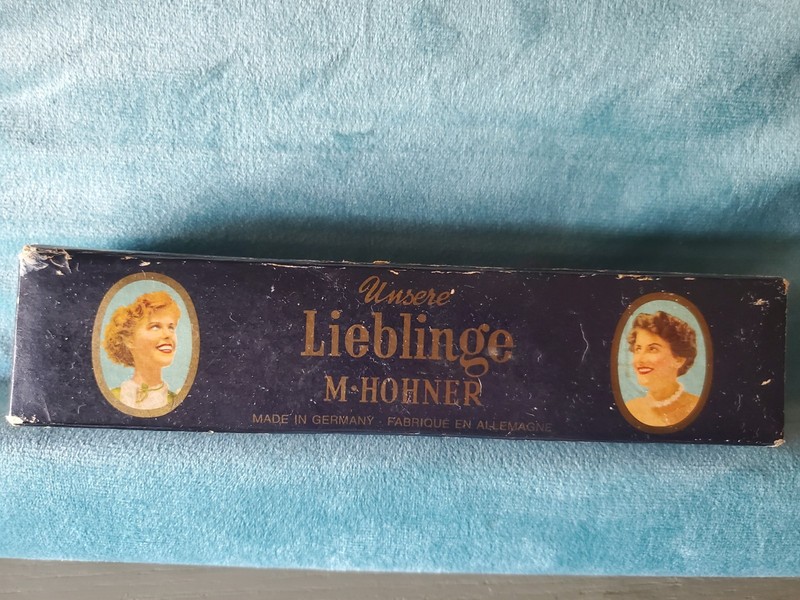 M. Hohner Unsere Lieblinge Tremolo Harmonica Key of C w/ Original Box