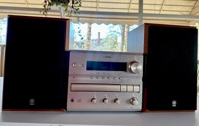 Yamaha CRX-E300 Natural Sound CD Receiver AM/FM CD Headphone Bass
