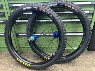 Trek Roscoe Laufradsatz Hope Pro4, Sapim, Bontrager Düroc40, Maxxis