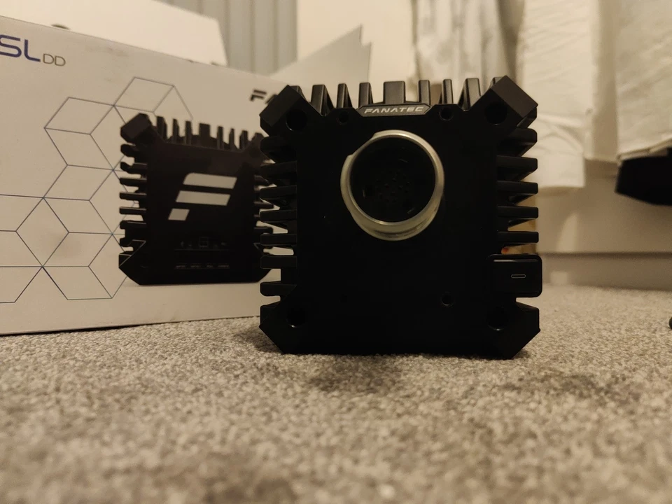 Fanatec CSL DD 8NM Boost Wheel Base 180W PSU Compatible with PC Xbox - Image 2 of 4