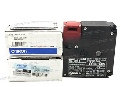 QTY:1 NEW  D4NL-4CFG-B Guard Lock Safety Door Switch #zc