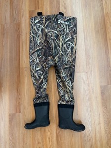 Neygu Camo waders Kids - Great Condition 35" from sole to chest