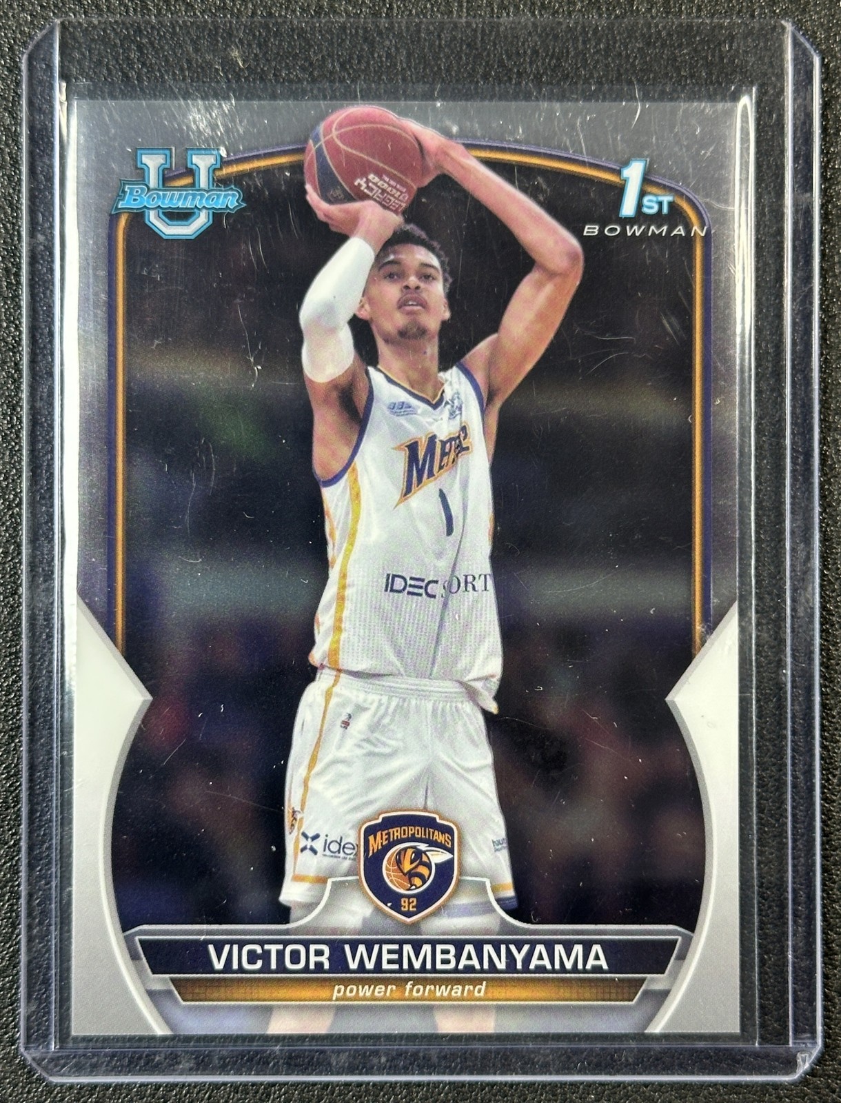 VICTOR WEMBANYAMA 2022-23 BOWMAN CHROME UNIVERSITY #101 1ST PROSPECT ROOKIE RC