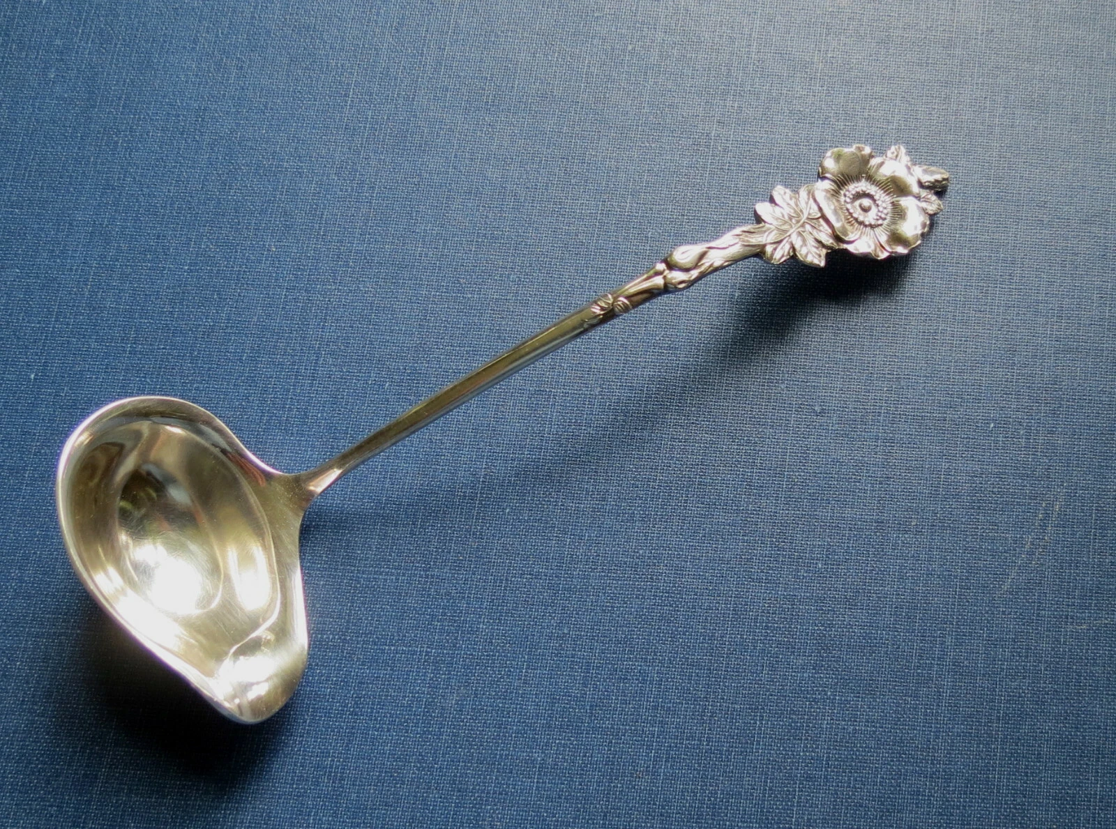 REED & BARTON CREAM LADLE HARLEQUIN WILD ROSE PATTERN SILVER PLATE