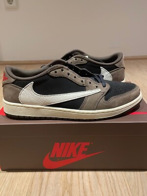Air Jordan 1  Travis Scott Low Mocha US 10.5