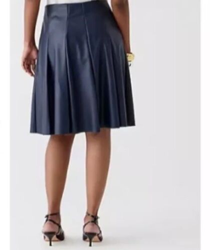 J.Crew MSRP $198 Pleated Faux Leather Skirt in Navy Size 4 Spring 2024 NWOT - Picture 2 of 14