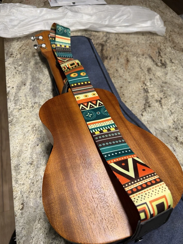 Ukelele Barítono, Ukelele Instrumento Musical Profesional 30 Pulgadas para Adultos... Foto 2 de 4