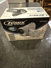 Zenex Digital Video Camera  8 MP 2.4" LCD 4x digital zoom TV out SD Zn-dv55260