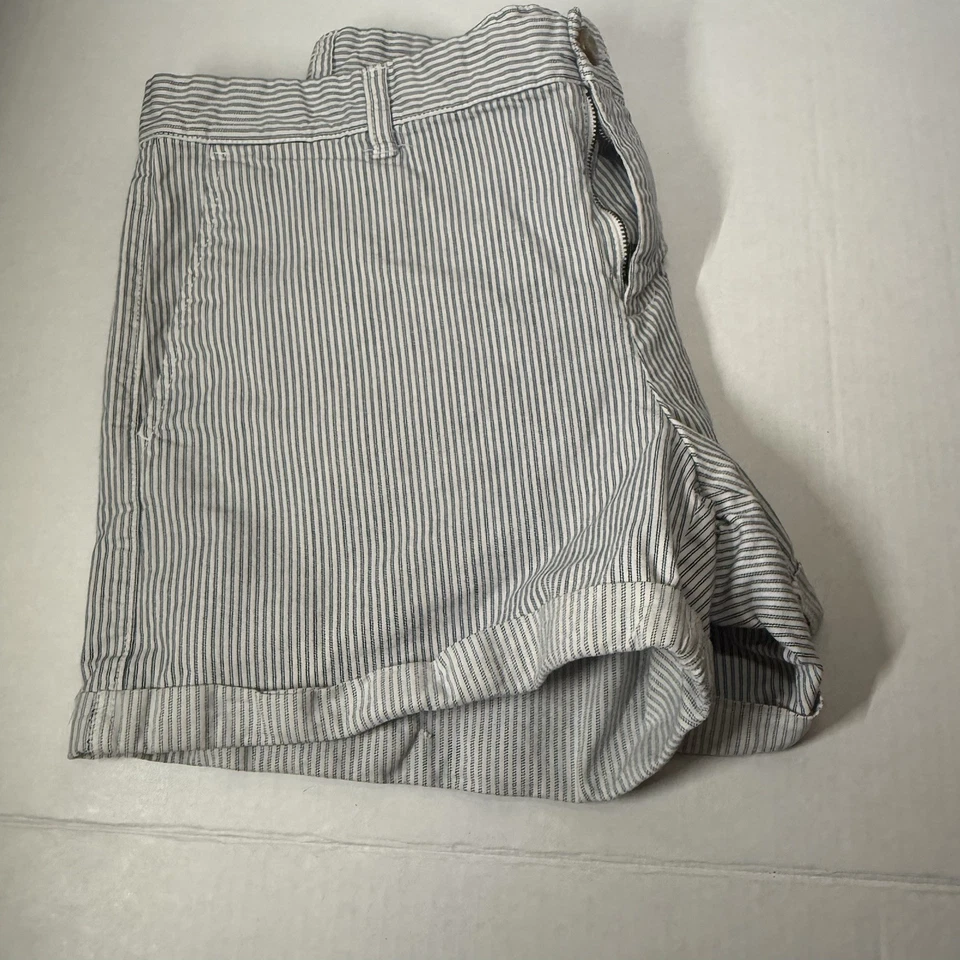 GAP 细条纹铐女友短裤白色细条纹复古学院风 12 码 — 第 3/4 张图片