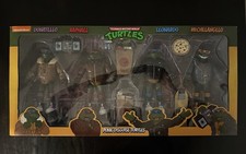 NECA Teenage Mutant Ninja Turtles  Punk Disguise Turtles Action Figures