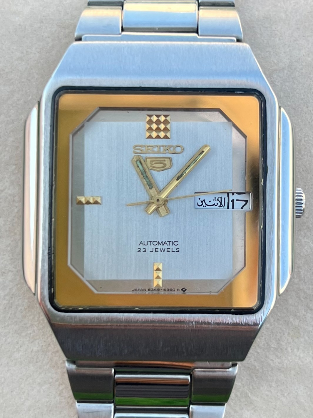 23 Japan Vintage Movement 6349-5330 Square 5 jewels Seiko Watch made Automatic - VintageWatches.PK 23 Japan Vintage Movement 6349-5330 Square 5 jewels Seiko Watch made Automatic - vintagewatches.pk