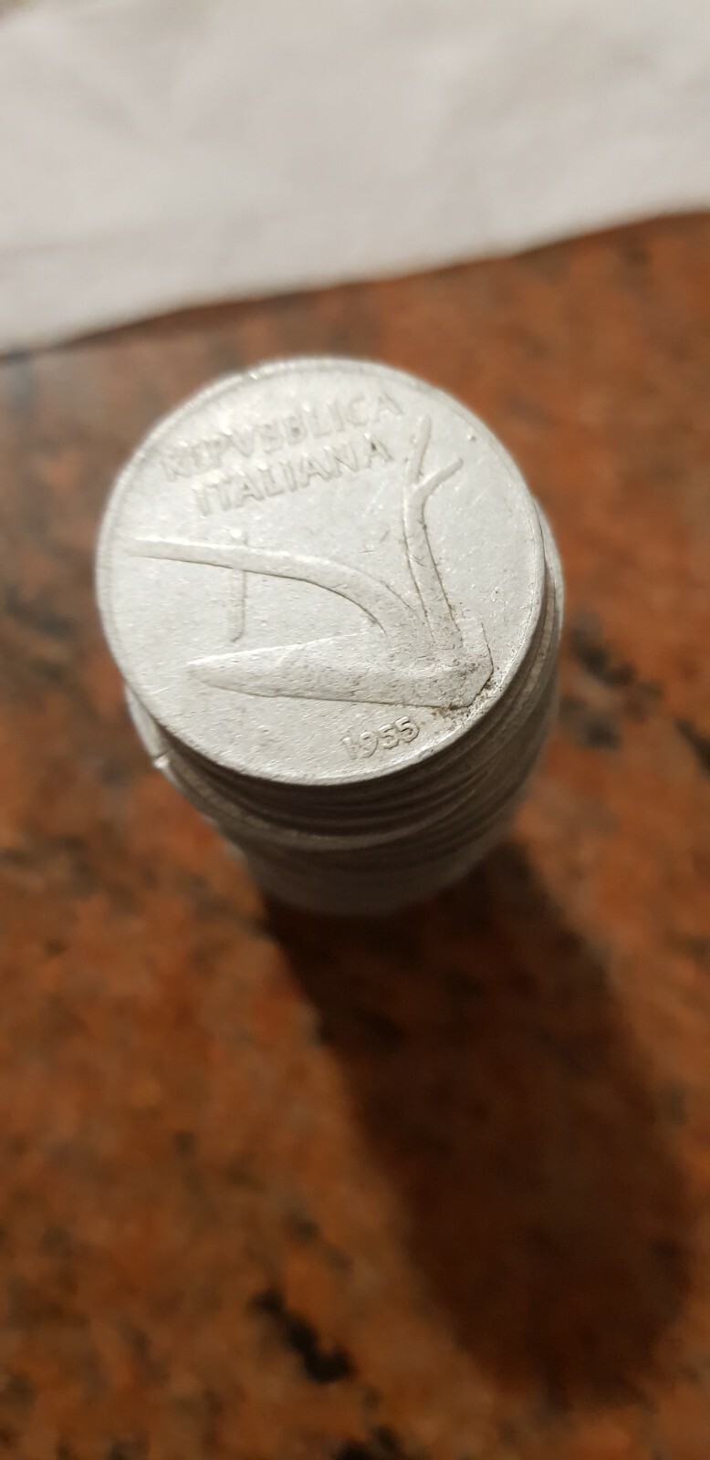 Foto 1 di 3
