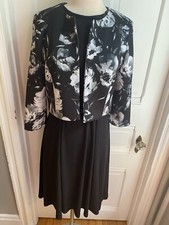 JESSICA HOWARD BLACK BELTED DRESS MATCHING JACKET WITH WHITE FLORALS-SIZE8 