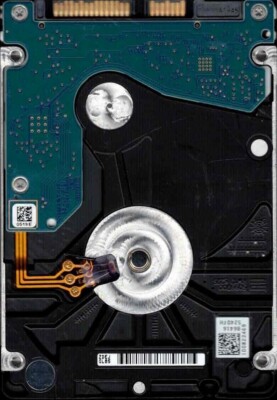 ST1000LM035 P/N: 1RK172-541 F/W: 0001 TK ZDEJ JAN 2020 Seagate 1TB