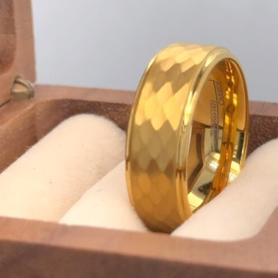 Hammered Yellow Gold Tungsten Couple Ring   Matt Finish Polished Edges Band