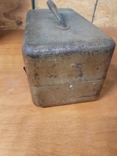 Vintage Simonsen Metall Tackle Angelbox Chicago 2 Fächer 3 Riegel mit Inhalt - Bild 2 von 15
